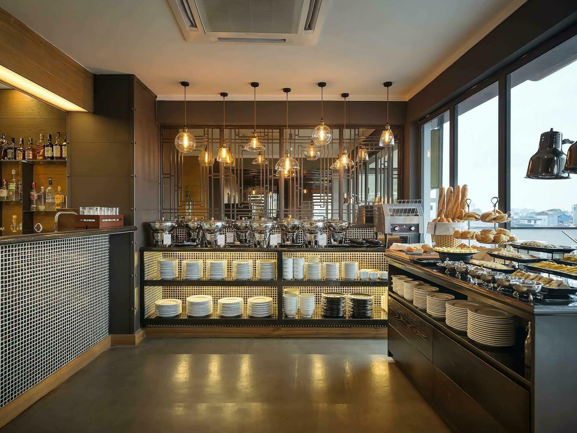 Bespoke Trendy Отель 4*
