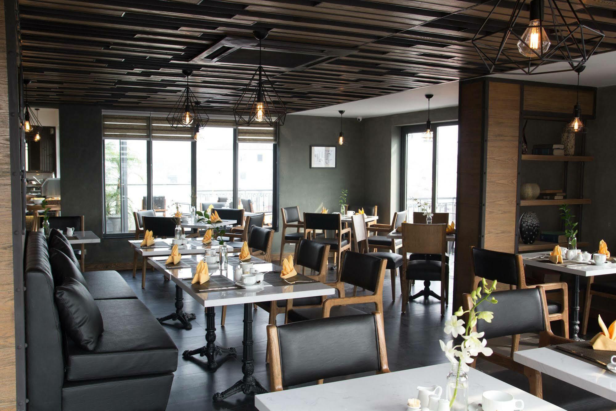 Bespoke Trendy Отель 4*